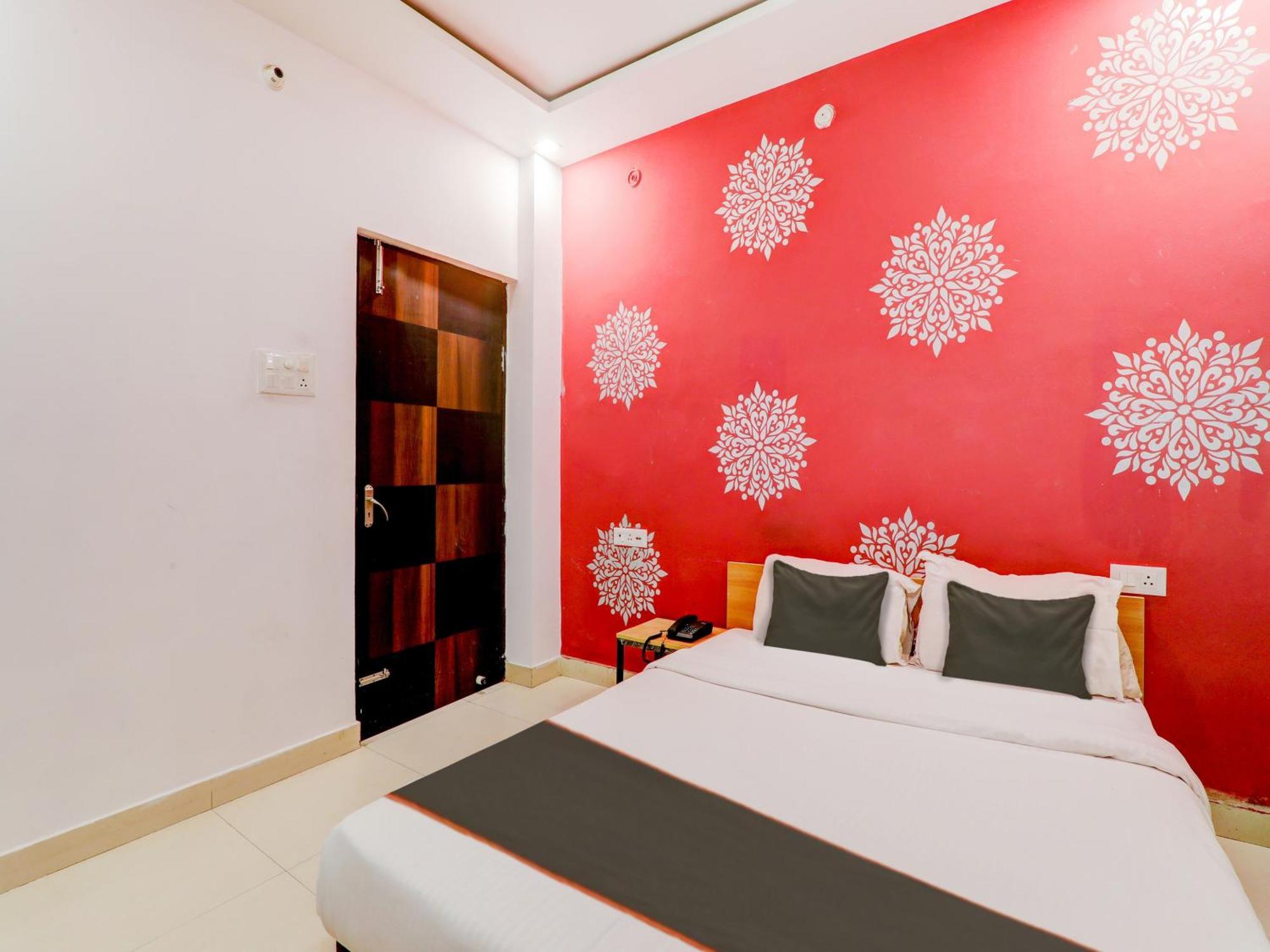 Super Collection O Kiara Guest House Lakhnau Kültér fotó